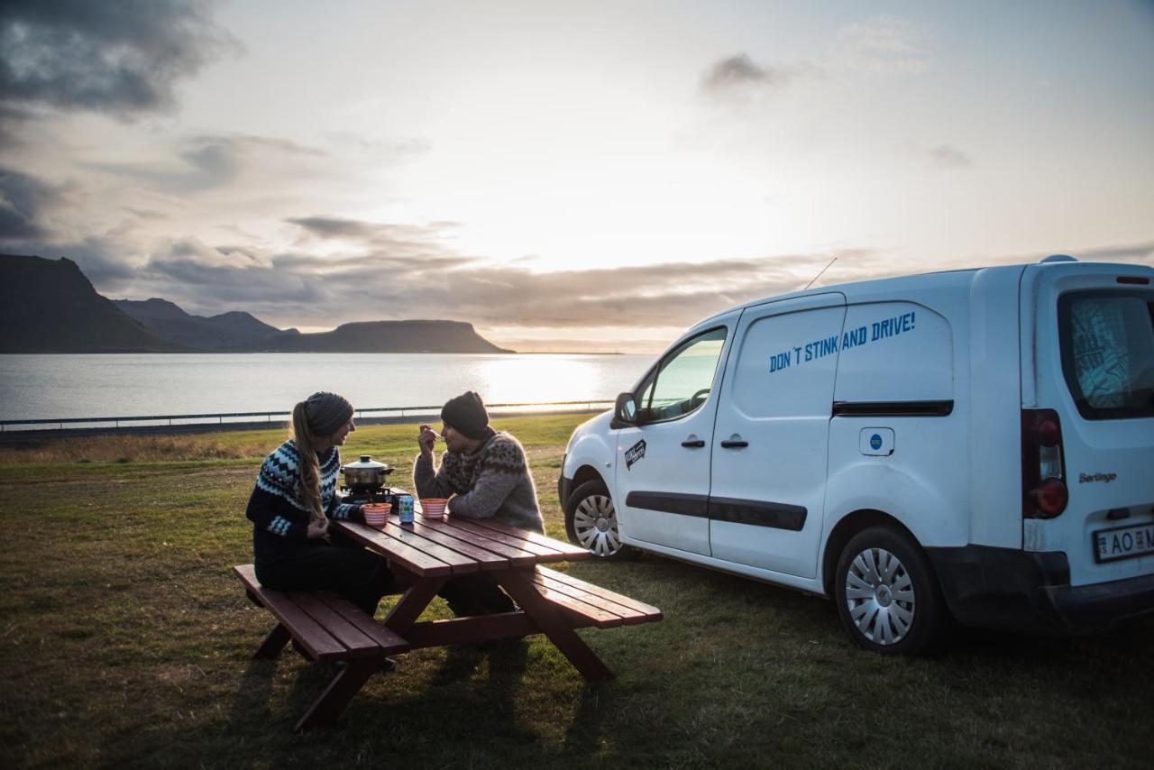 Kuku Campers - Campervans Hotel Keflavik Exterior photo