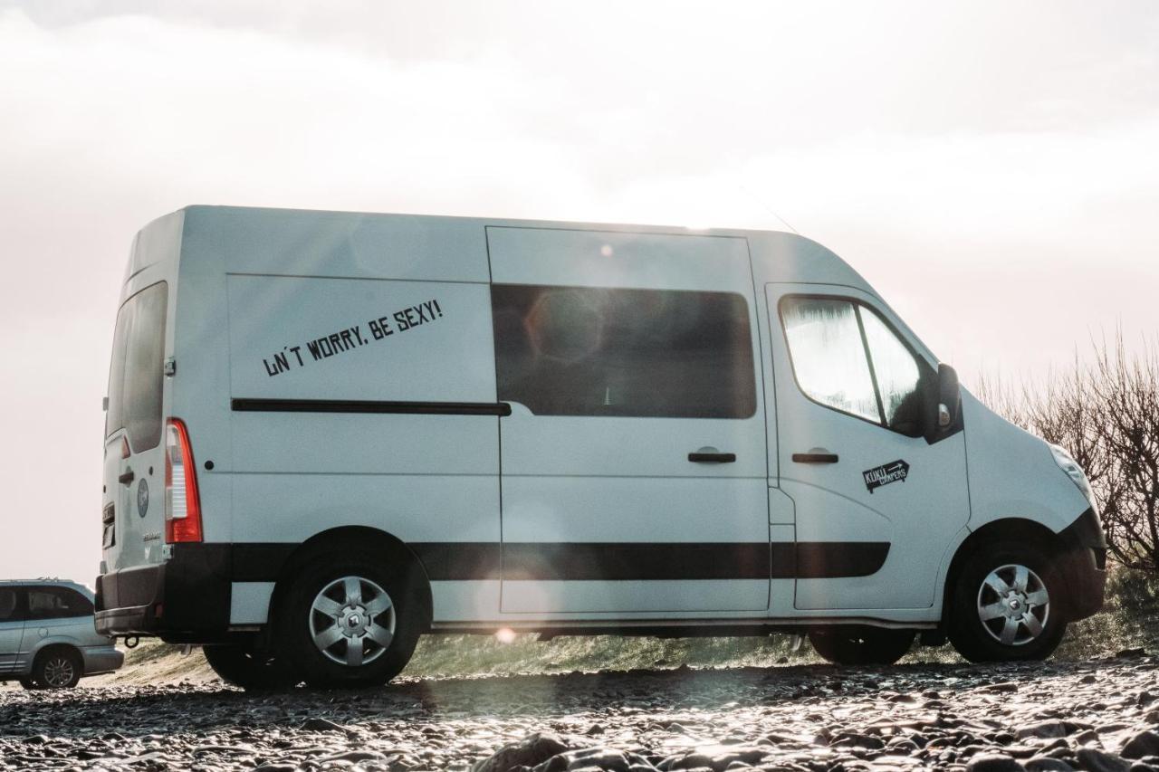 Kuku Campers - Campervans Hotel Keflavik Exterior photo