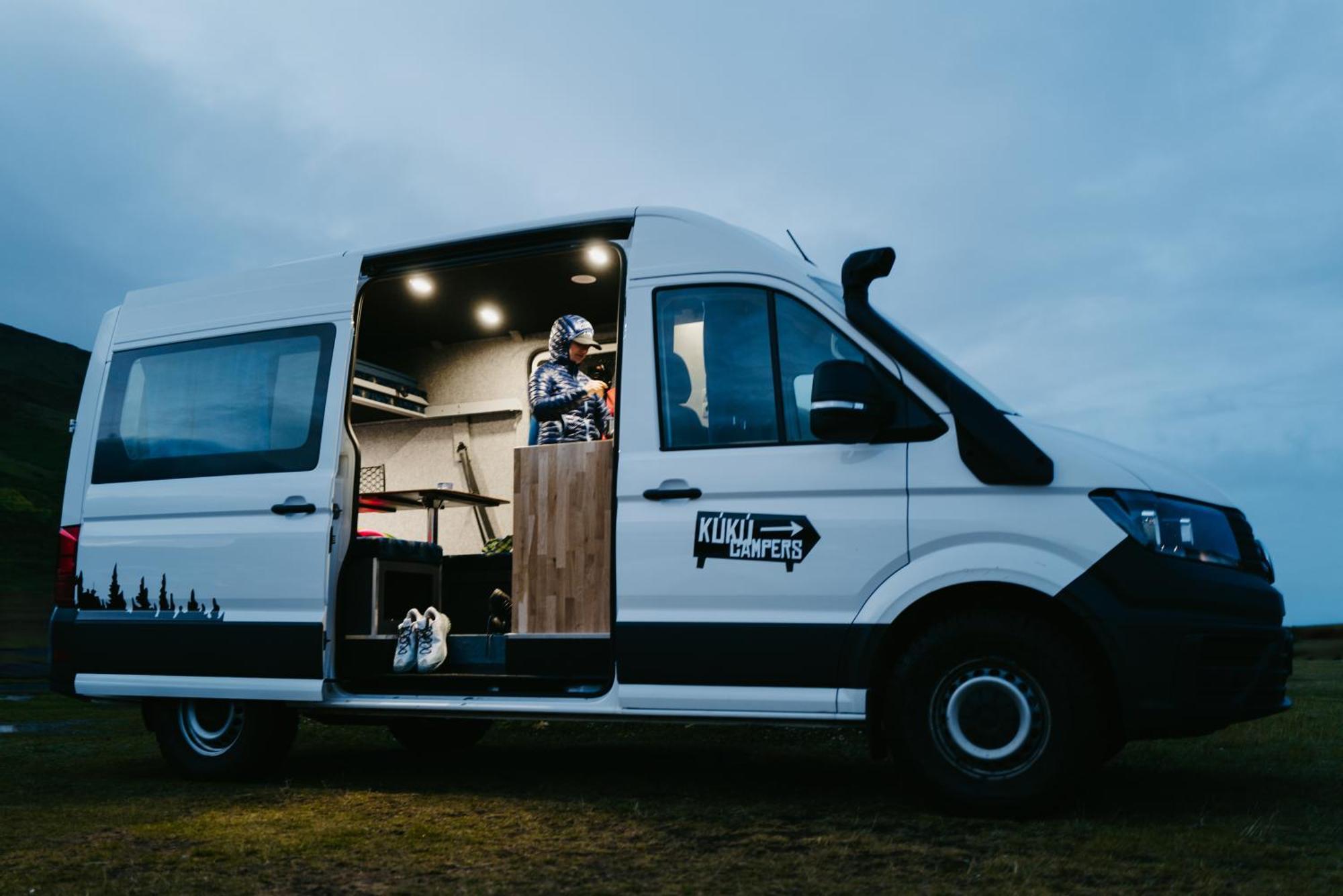 Kuku Campers - Campervans Hotel Keflavik Exterior photo