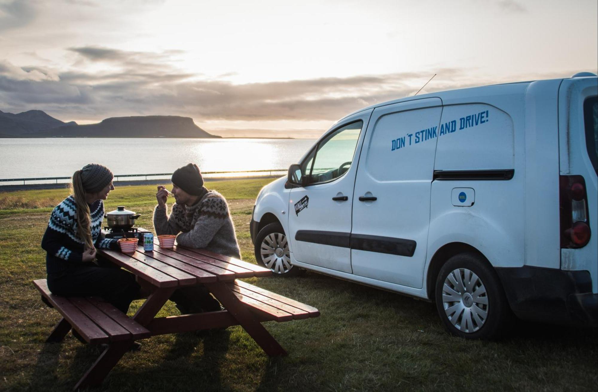 Kuku Campers - Campervans Hotel Keflavik Exterior photo